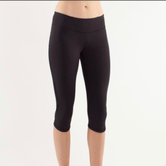 Lululemon Run Fast & Free Ruffle Crops - Picture 7 of 7
